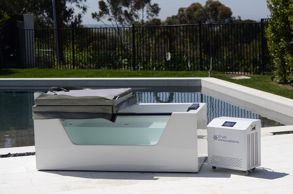 Cryo Innovations - XR Cryo Plunge Acrylic Window Hot & Cold Plunge Tub
